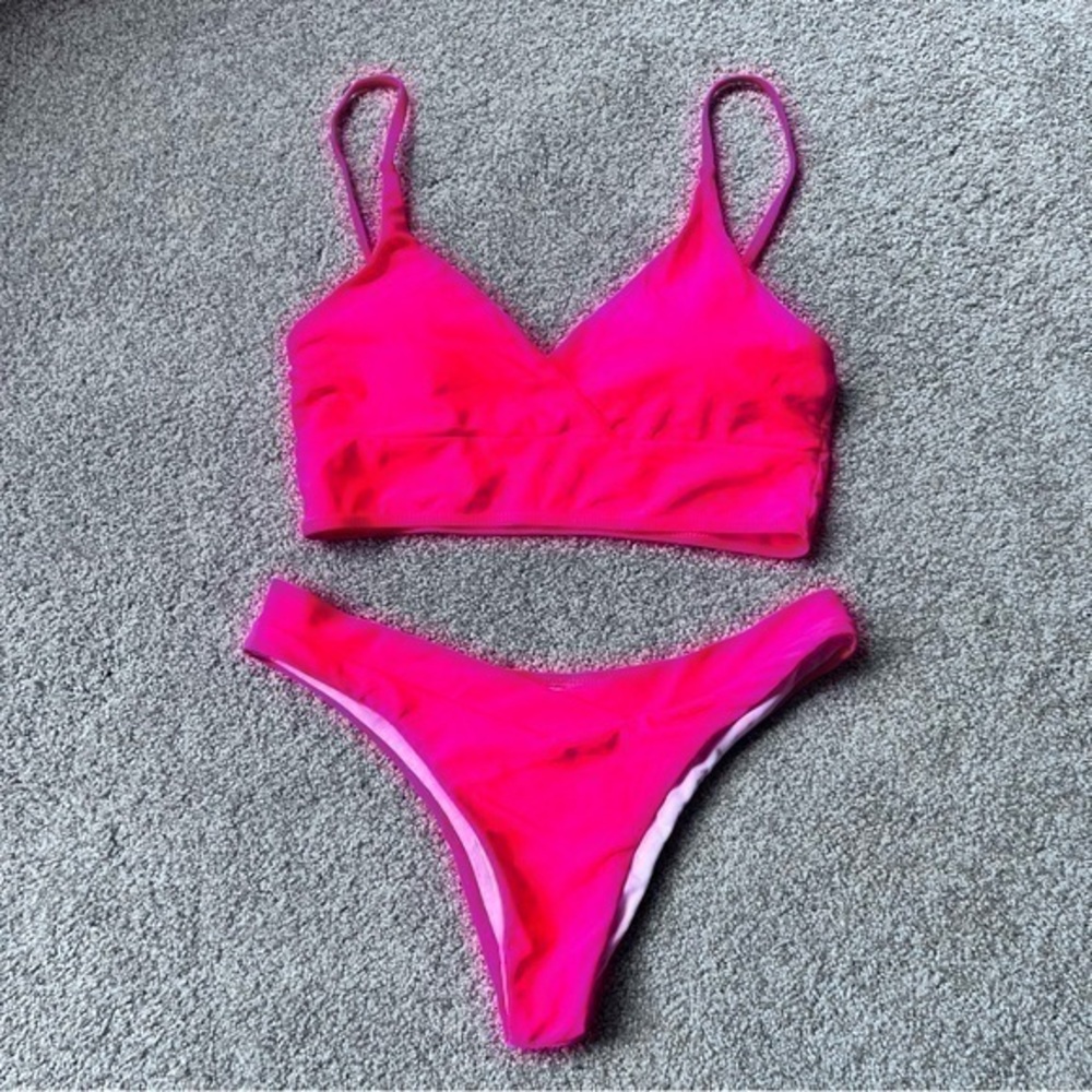 NWOT Shein hot pink/coral two piece swimsuit size medium